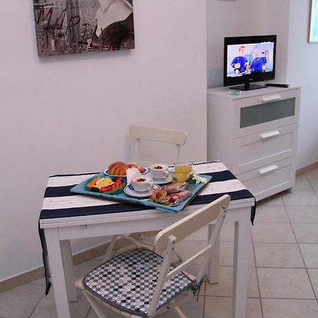 B&B Darsena Поццуоли Экстерьер фото