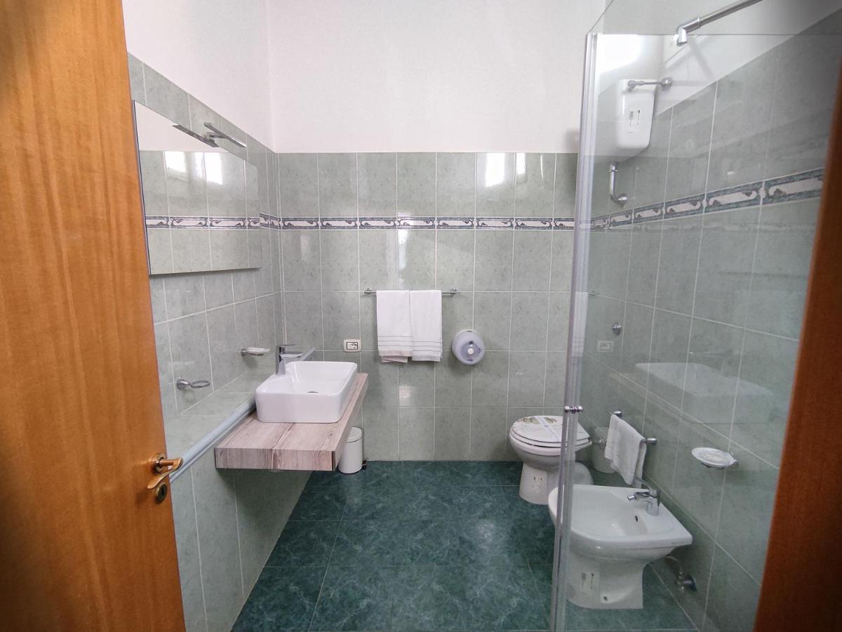 B&B Darsena Поццуоли Экстерьер фото