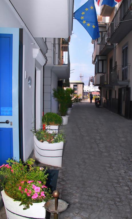 B&B Darsena Поццуоли Экстерьер фото